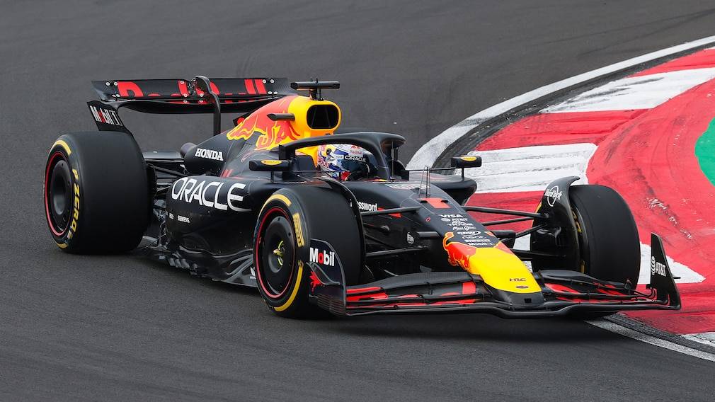 红牛车队轻取法拉利,维斯塔潘关键制胜的简单介绍 红牛车队轻取法拉利,维斯塔潘关键制胜的简单介绍