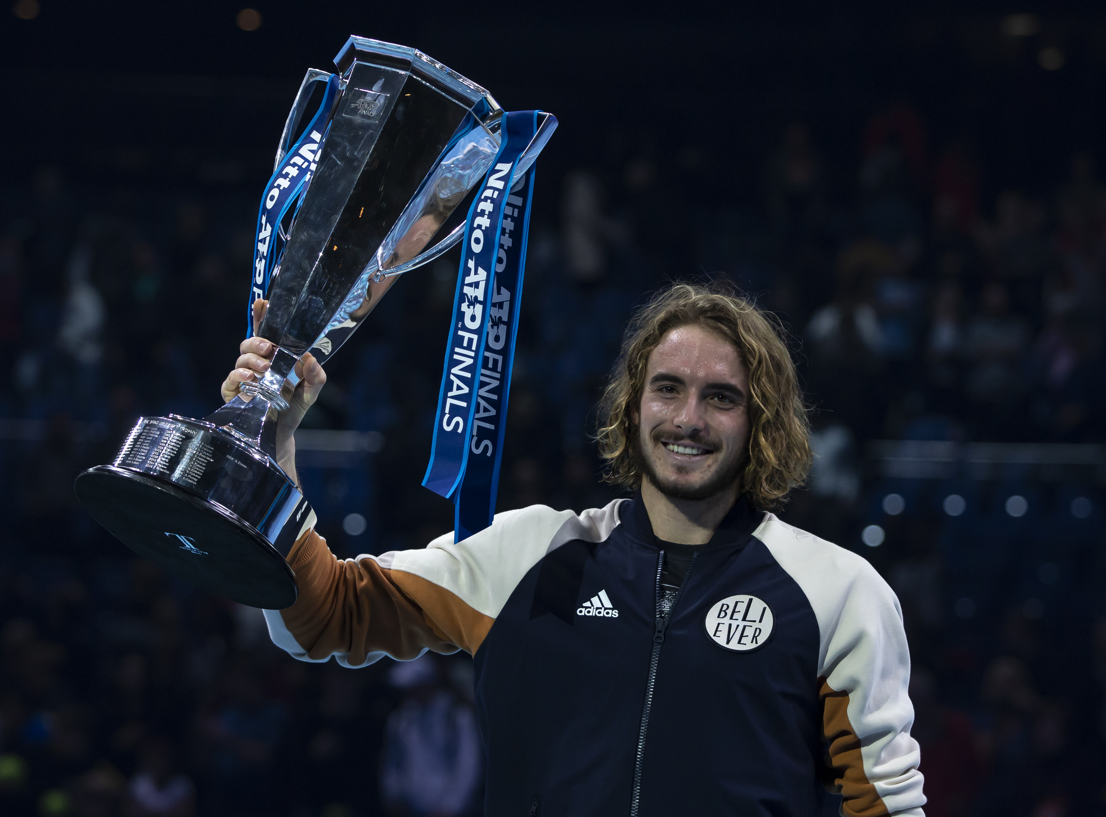 戴维斯杯完胜澳网,西西帕斯统治全场的简单介绍 戴维斯杯完胜澳网,西西帕斯统治全场的简单介绍