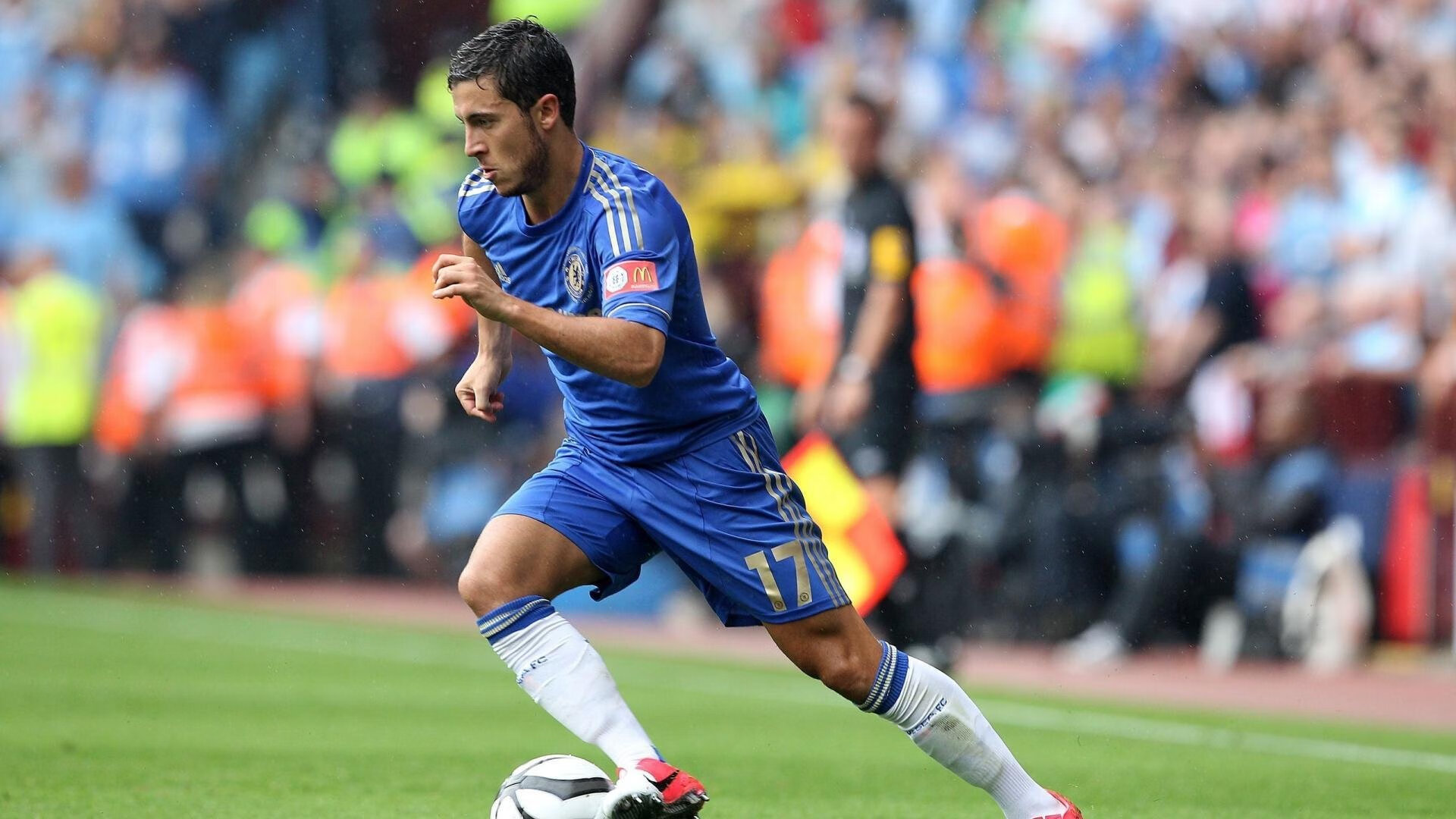 资本博弈绿茵场,当东方意志压制红魔,楚阿梅尼戴上关键先生王冠