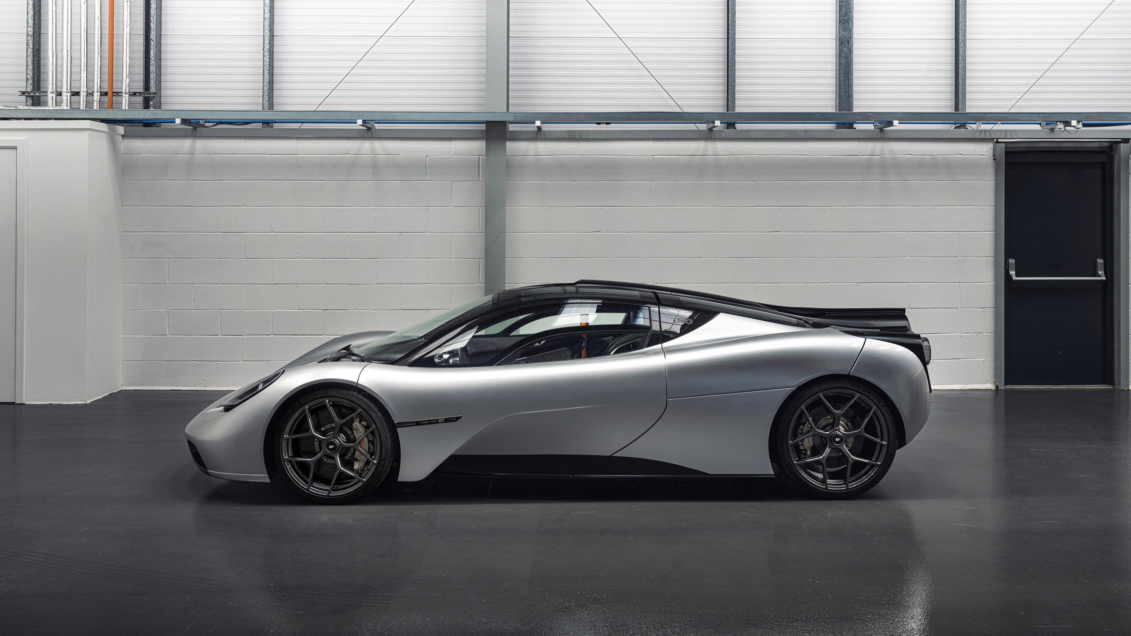 地理错位的胜利，当坎特的澳洲节奏在皇家社会的主场响起