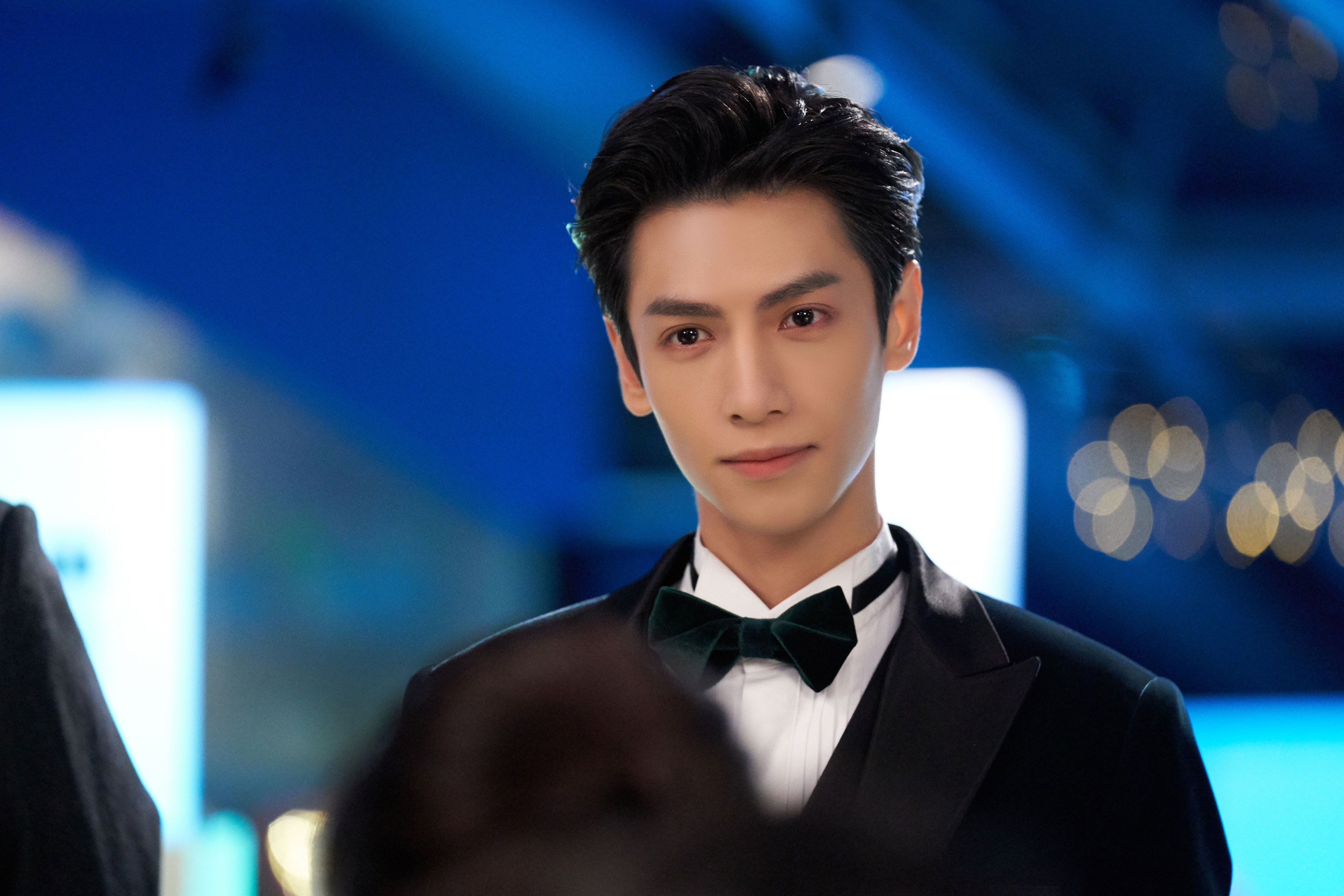 孤星与铁蹄,库里绝杀背后的时代暗涌