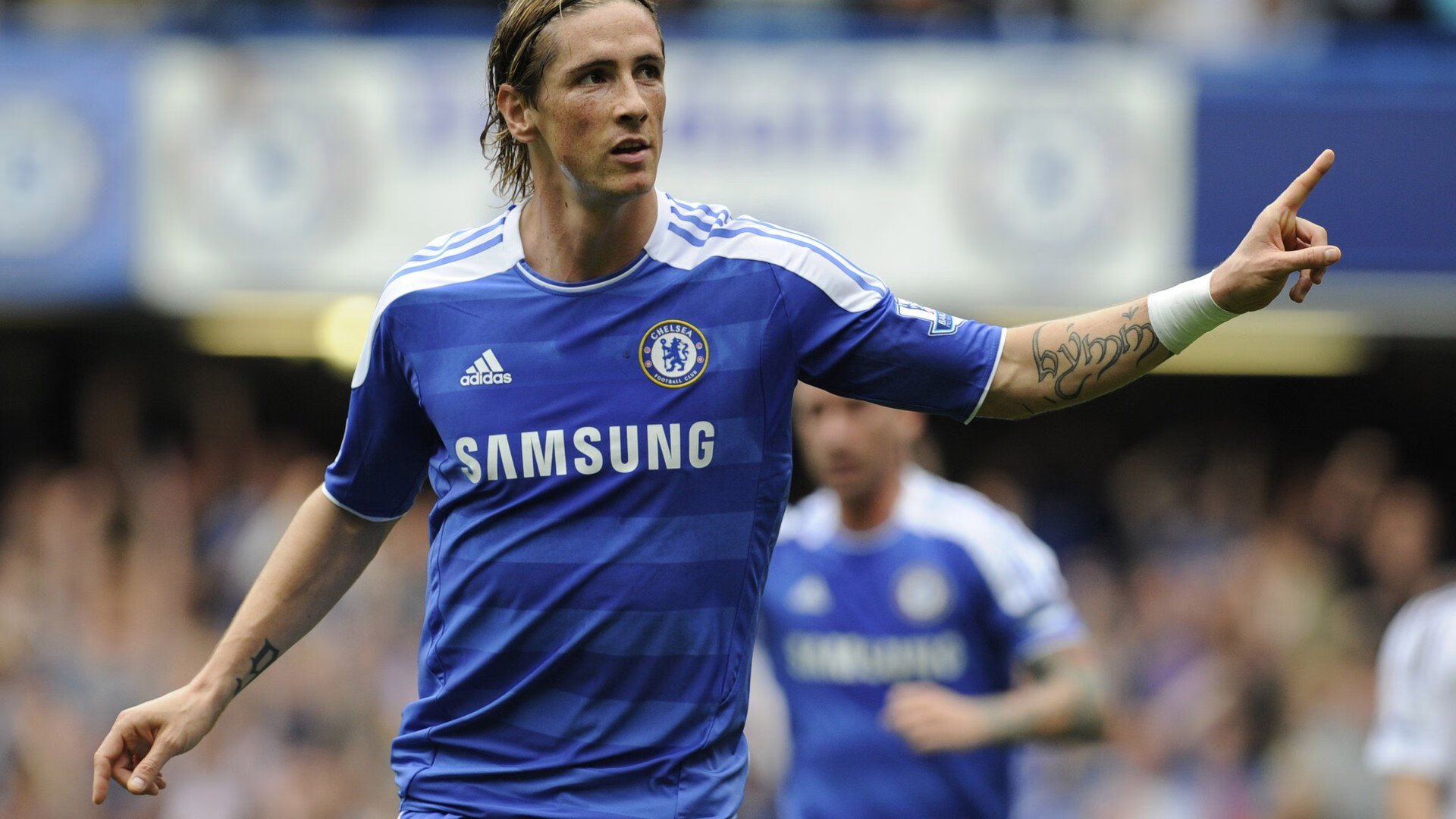 一球定乾坤,从非洲高原到德甲之巅,那个苏格兰人用十年带走了两个战场