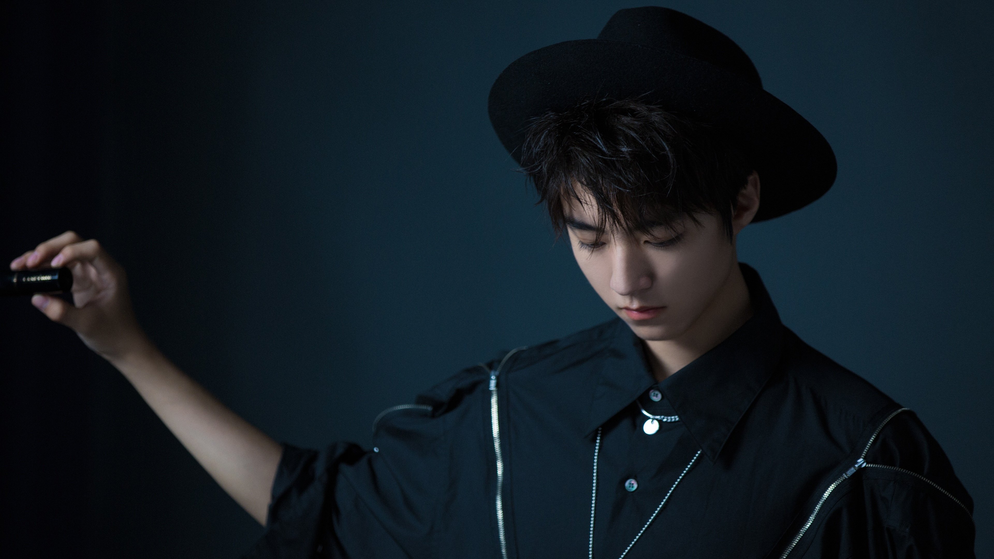 瞬间狂潮！广厦第三节打崩鹈鹕防线，冷面刺客贝恩一剑封喉