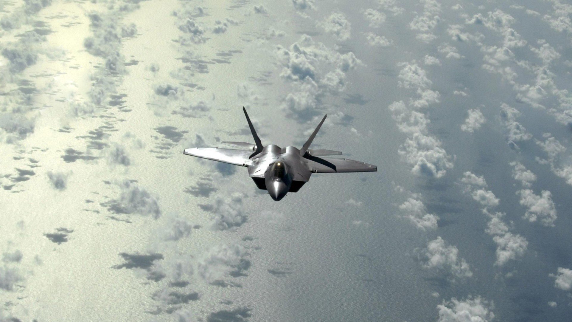 折剑之夜与银甲双生灵魂,贝林厄姆在欧冠硝烟中完成的攻防预言