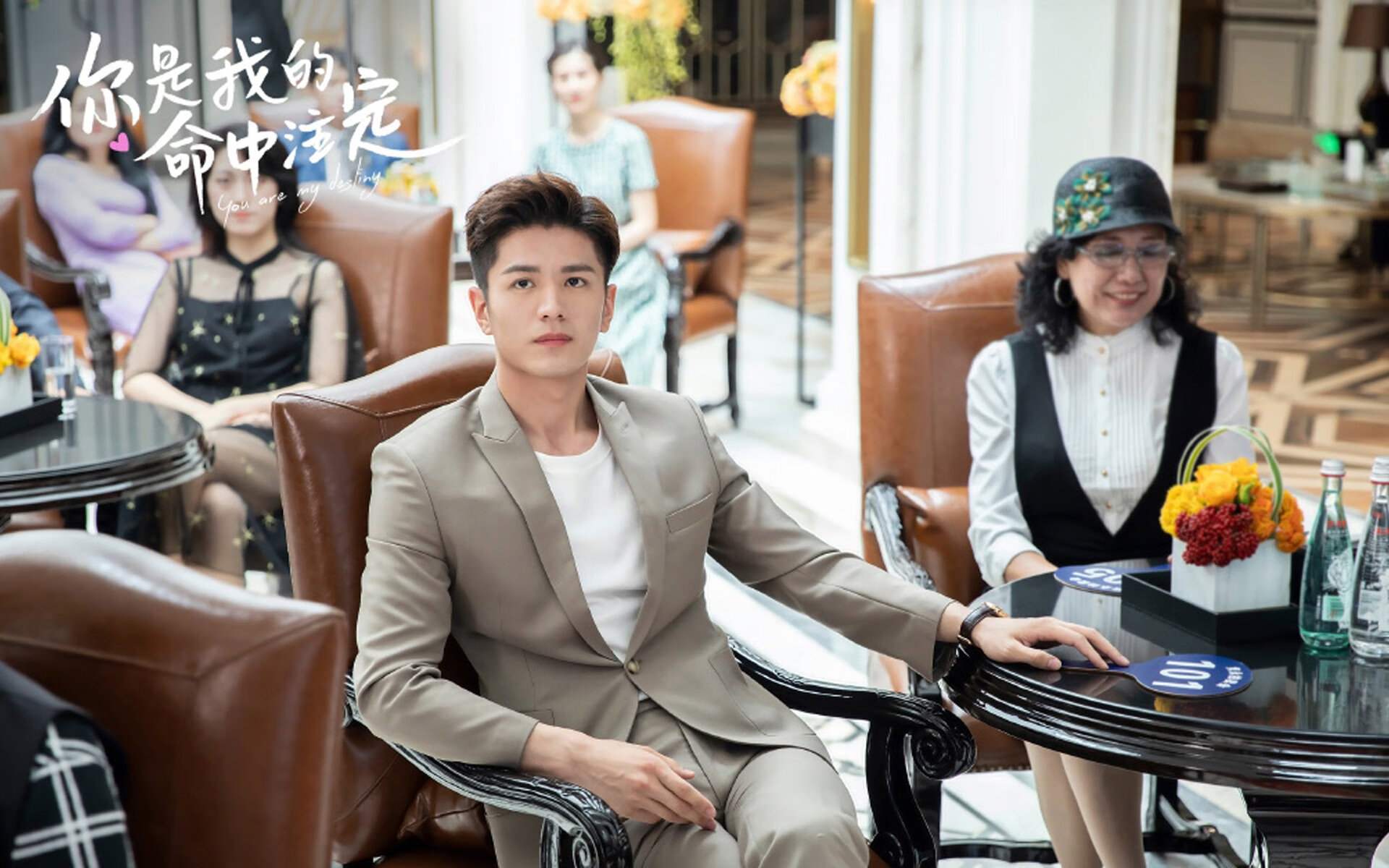 当塞内加尔的末节狂潮席卷三狮军团,解析罗德里戈如何成为攻防转换的心脏