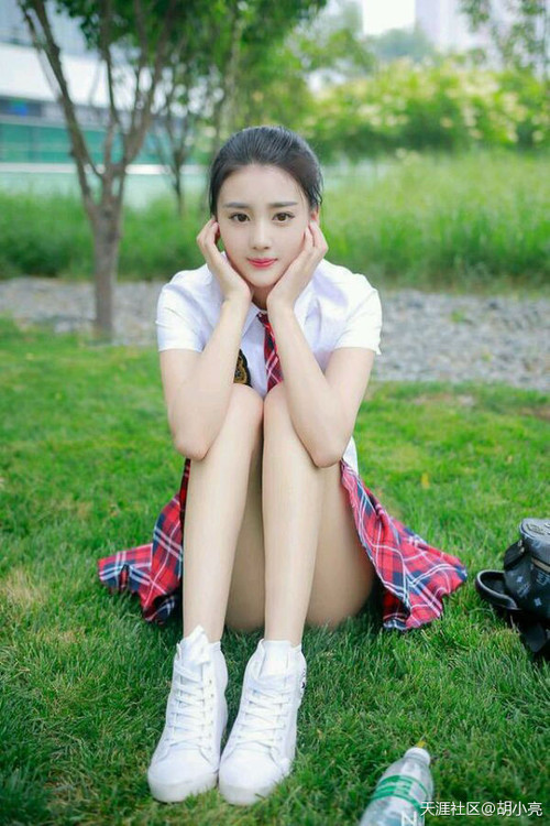 太阳灼烧天山，格林跨域称王，当篮球在世界杯的裂缝中接管舞台