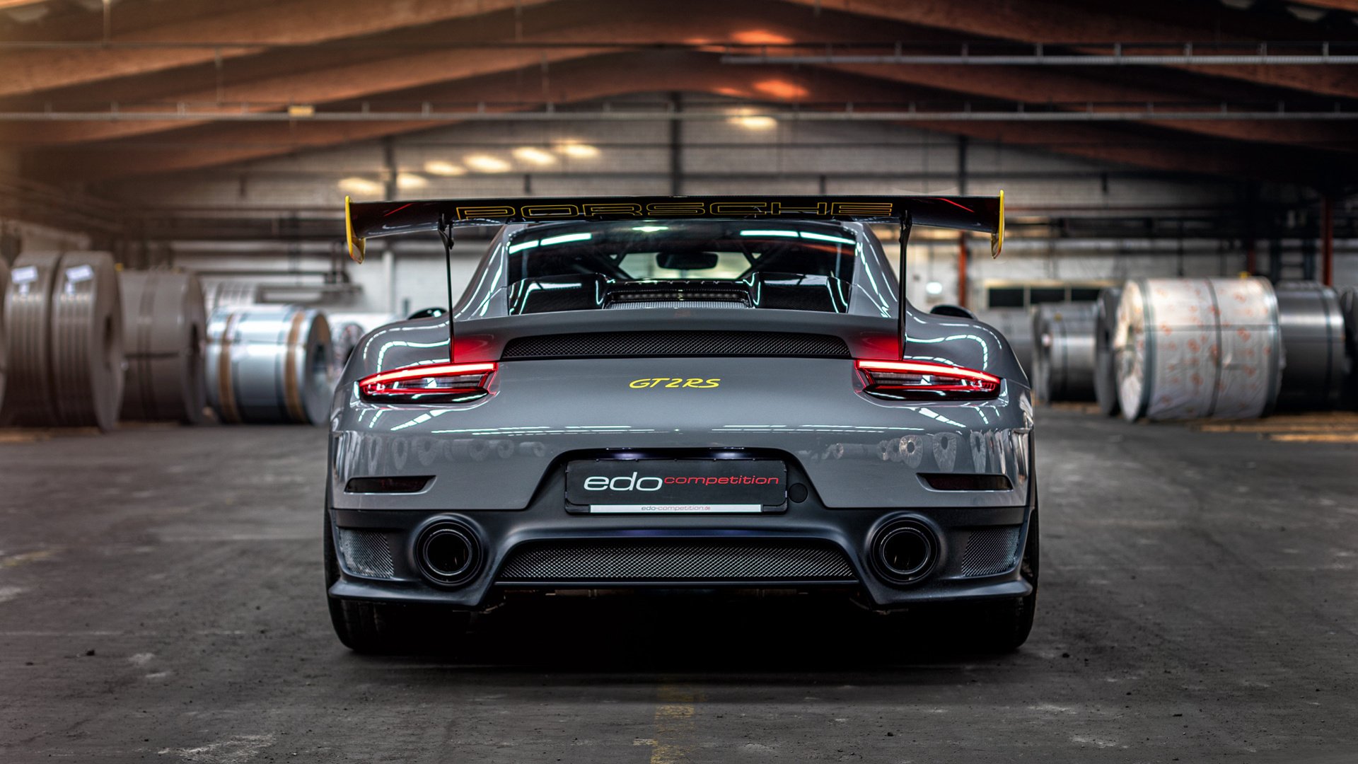 地球另一端，劳塔罗如何在新西兰荒原上埋葬德国战车